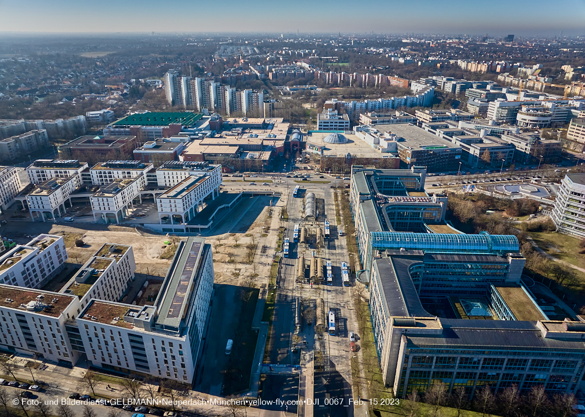 15.02.2023 - Perlach Plaza - Rentenversicherung - SHAERE - Allianz in Neuperlach